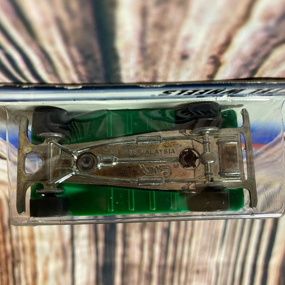 Hot Wheels 1999 Circus on Wheels Series #2 of 4 Cars. ‘32 Ford Delivery - Picture 4 of 13